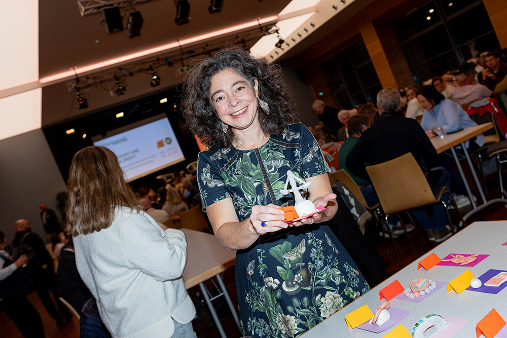 Antonia Plessing und der Verein für Zeitgeschichte bedanken sich bei allen Schüler:innen und deren Lehrer:innen sehr herzlich. Foto: VZG/Photogräfin