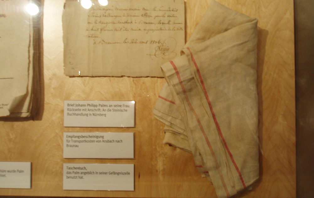 Palm-Ausstellung in der Herzogsburg Braunau.